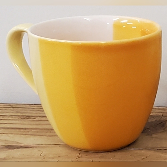 Starbuck 2005 Green Stripe Cup & Yellow Stripe Cup - Picture 9 of 11